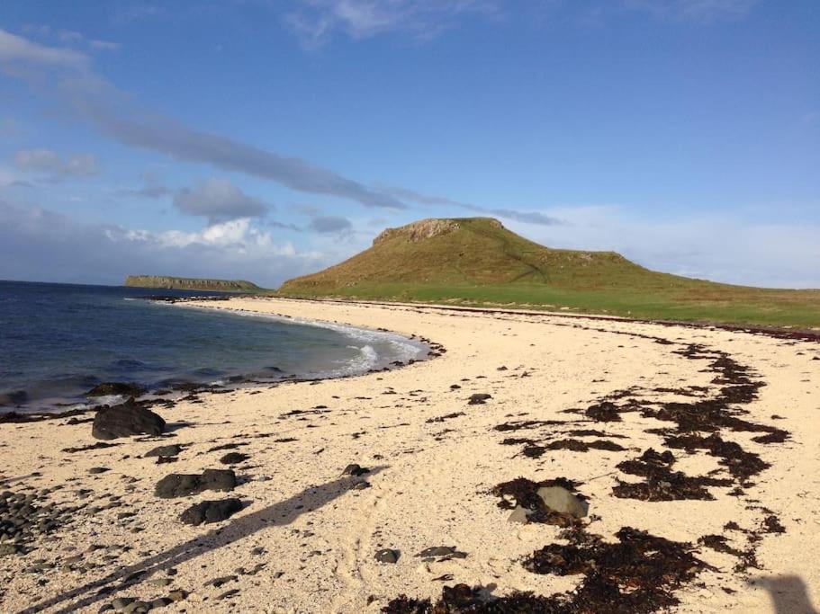 Dunmara: Self Catering Cottage On The Isle Of Skye Broadford  Esterno foto